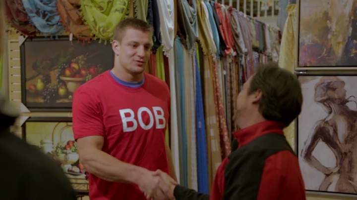 Watch Rob Gronkowski surprise a single mom with new furniture Watch Rob Gronkowski surprise a single mom with new furniture