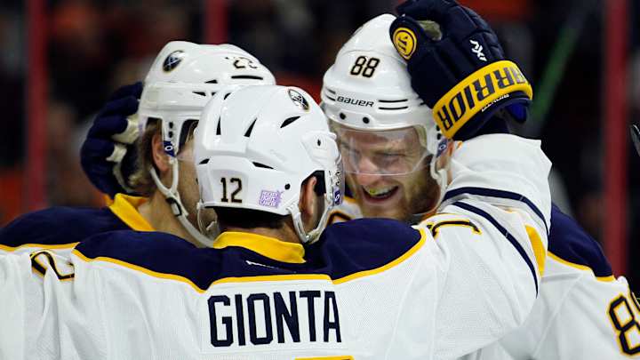 Girgensons OT tally leads Sabres over Flyers