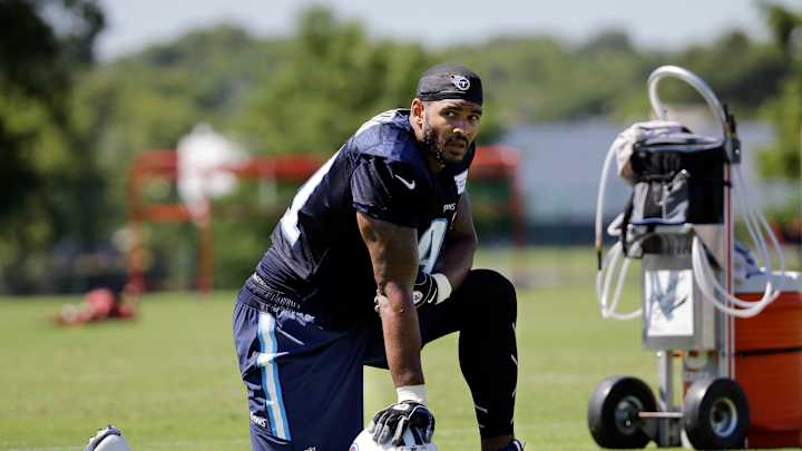 Derrick Morgan tested free agency before choosing Titans