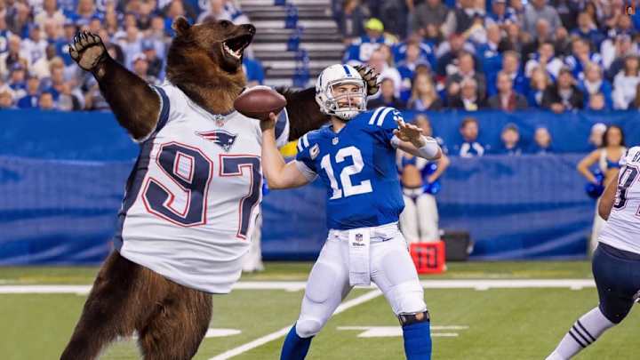 Jimmy Kimmel, Conan O'Brien take on Deflategate