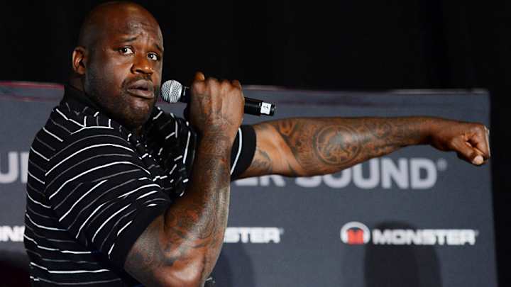 TNT's Ernie Johnson, Shaq featured on Hawks kiss cam