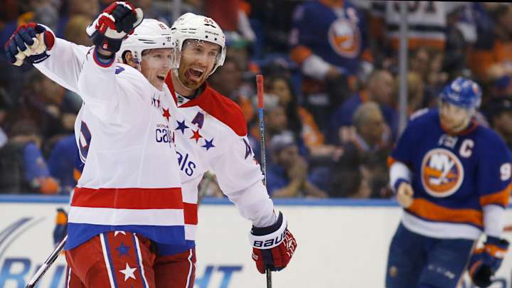 Backstrom seals Capitals' 2-1 overtime win over Isles
