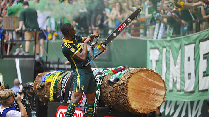 Fanendo Adi scores twice to lead Timbers to victory over Sounders