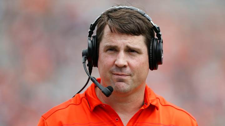 AP Source: Muschamp agrees to become South Carolina coach