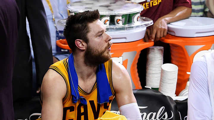 Cleveland Cavaliers fans still struggle to spell ‘Matthew Dellavedova’