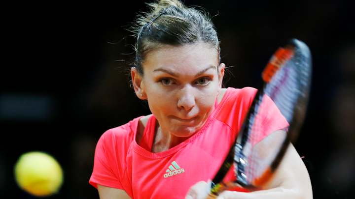 Wozniacki beats Halep to reach Porsche Grand Prix final