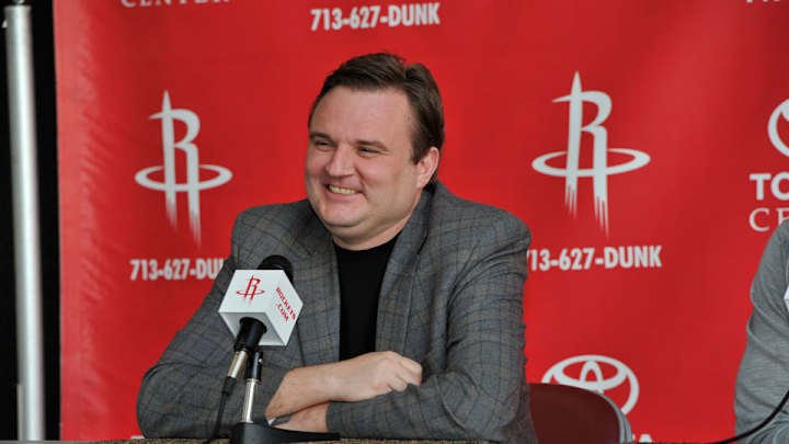 Rockets GM Daryl Morey performs scenes from ‘Wicked’ at ‘Battioke’