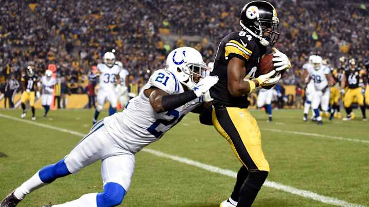 Roethlisberger throws 4 TD passes, Steelers roll Colts 45-10