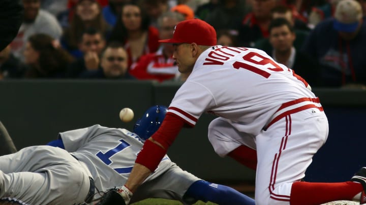 Cubs score 4 times in 11th for 7-3 win over Reds