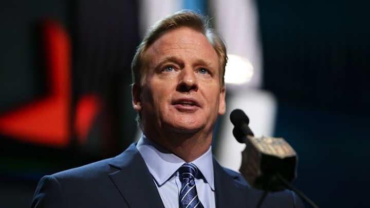 NFL, DirecTV facing class-action lawsuit over Sunday Ticket pricing