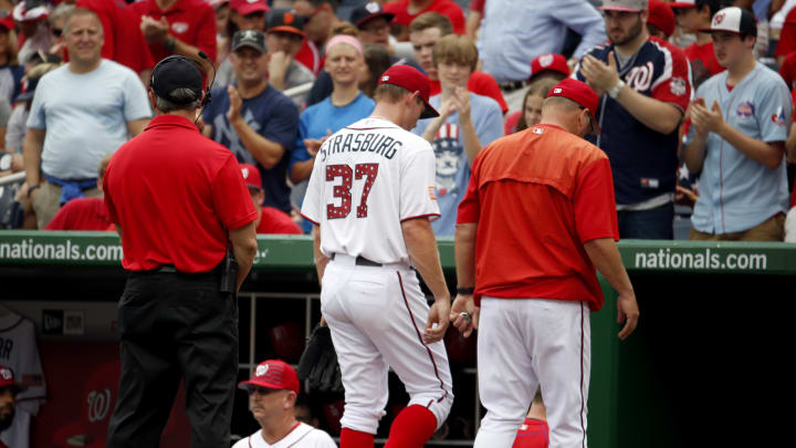 Harper uses patriotic themed bat, homers to help Nats win