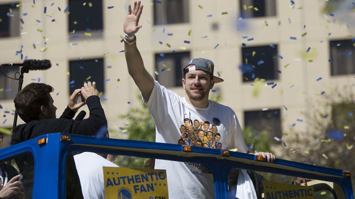 Sources: Celtics close to acquiring David Lee from Warriors