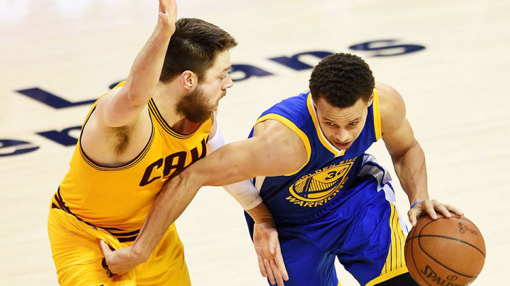 Klay Thompson's dad: 'Joke' to think Dellavedova can stop Stephen Curry