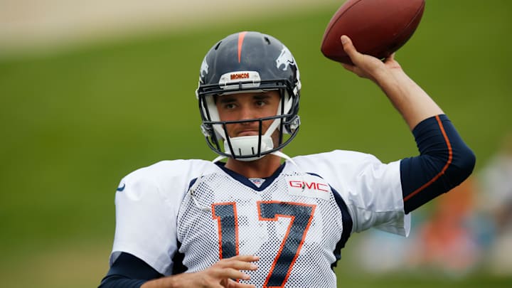 Osweiler capitalizes on Manning's day off