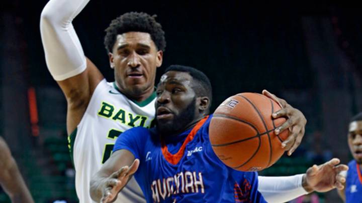 Baylor beats Savannah St 100-61 after falling out of Top 25