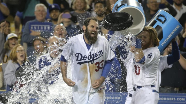 Van Slyke's homer in 9th gives Dodgers 5-3 win over Marlins