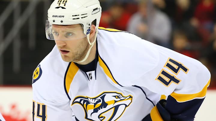 Cody Franson signs two-year contract with Buffalo Sabres