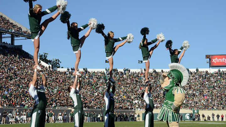 Kanye West, Meek Mill, 2Pac: The best signs from ESPN’s College Gameday Kanye West, Meek Mill, 2Pac: The best signs from ESPN’s College Gameday