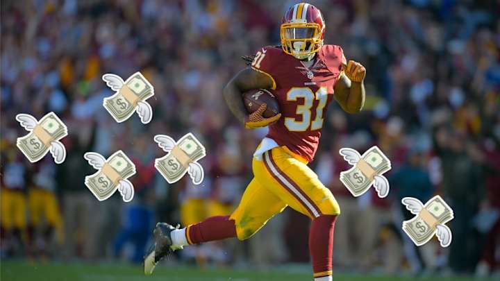 Redskins find $15 on the field in team huddle