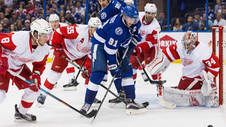 Red Wings stymie Stamkos, Lightning for Game 5 win, series lead