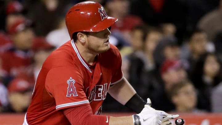 Cron leads Angels' rally past Texas to 3rd straight win, 4-1 Cron leads Angels' rally past Texas to 3rd straight win, 4-1