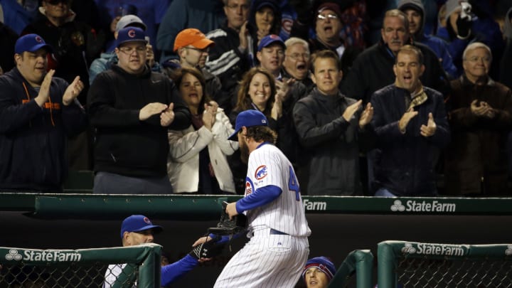 Wood, Rizzo power Cubs past Reds, 5-0