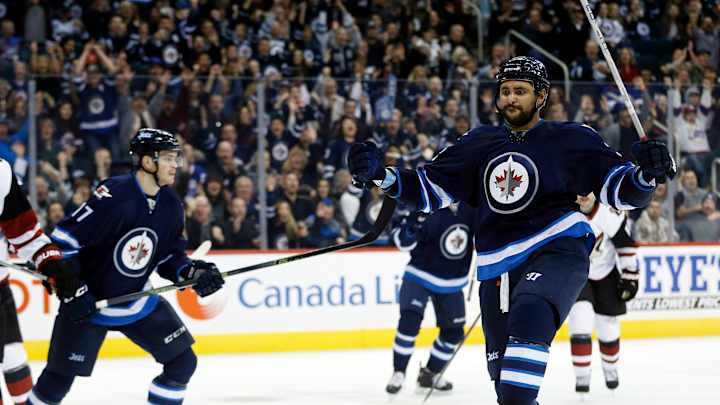 Thorburn's short-handed goal lifts Jets over Coyotes 3-2