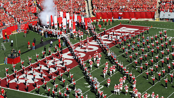 How to watch Hawaii vs. Wisconsin: Game time, live stream, TV info