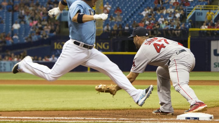 Castillo has key hit in 13th, Red Sox beat Rays 2-0