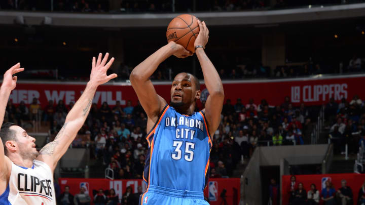 Durant, Westbrook lead Thunder past Clippers 100-99