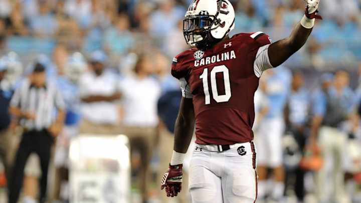 South Carolina LB Skai Moore to return for senior season