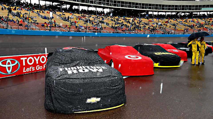 It's The Pits: Rain-shortened race was quintessential NASCAR It's The Pits: Rain-shortened race was quintessential NASCAR