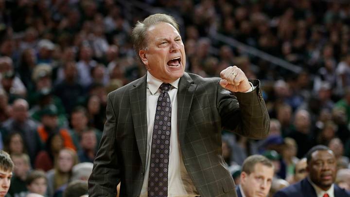 Top 9 teams hold spots in men's AP basketball poll Top 9 teams hold spots in men's AP basketball poll