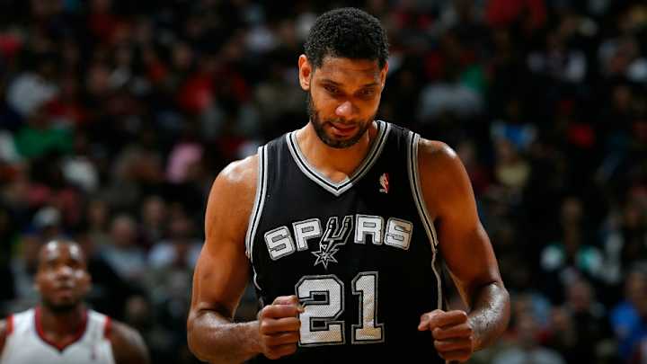 Tim Duncan made an extra $100 with a three pointer