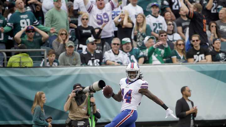 Sturgis kicks 3 field goals, Eagles beat Bills 23-20