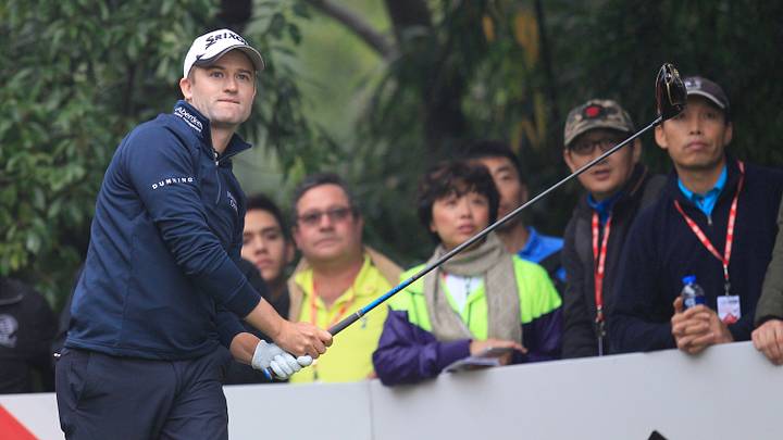 McDowell, Knox tied in Mexico, head for Monday finish