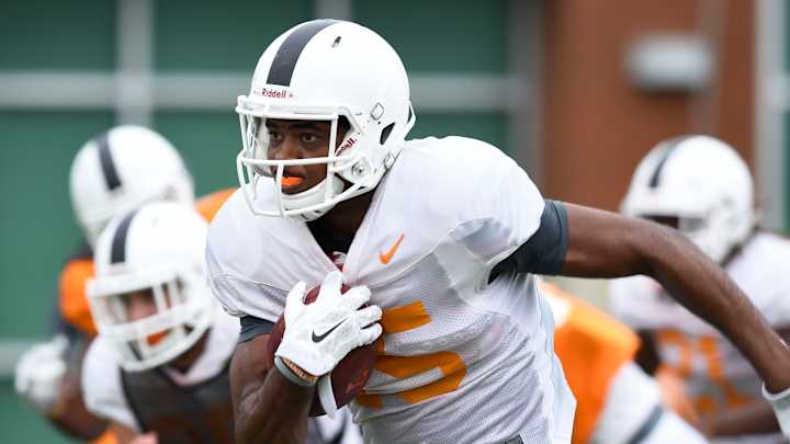 Bowling Green's fast-paced offense to test No. 25 Tennessee