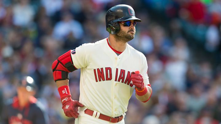 Braves acquire oufielders Nick Swisher, Michael Bourn from Indians