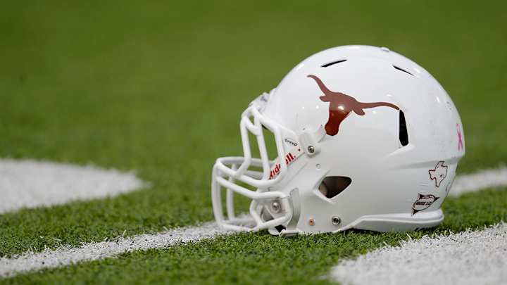 Four-star cornerbacks Kris Boyd, Holton Hill commit to Texas Four-star cornerbacks Kris Boyd, Holton Hill commit to Texas