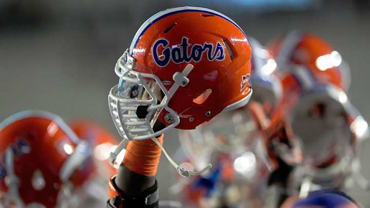 Four-star DE Antonneous Clayton commits to Florida