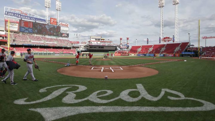 Smokestack at Great American Ballpark briefly catches on fire