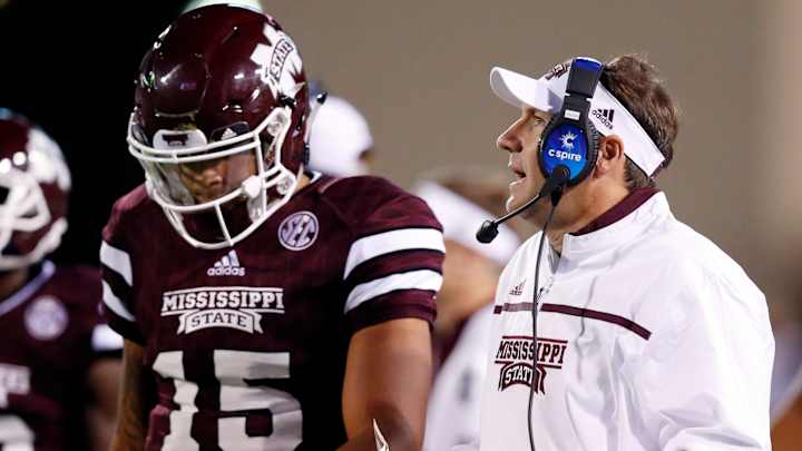 Mississippi State QB Dak Prescott passing more, running less
