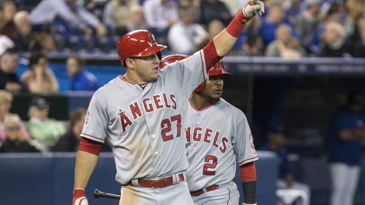 Dickey leads way as Blue Jays beat Angels 8-4