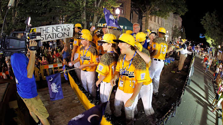 South Carolina little leaguer hits home run during family interview South Carolina little leaguer hits home run during family interview