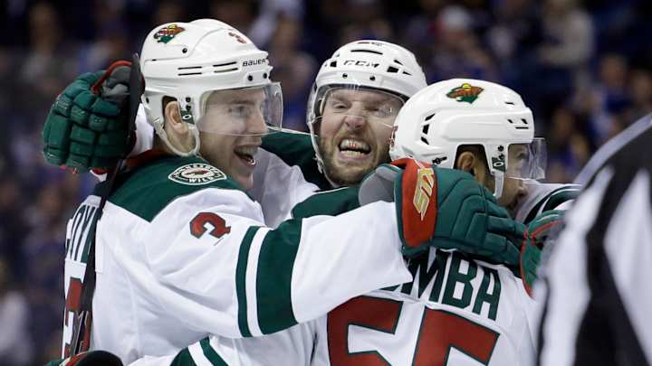 Wild beat Blues 4-1 behind Dubnyk, take 3-2 series lead