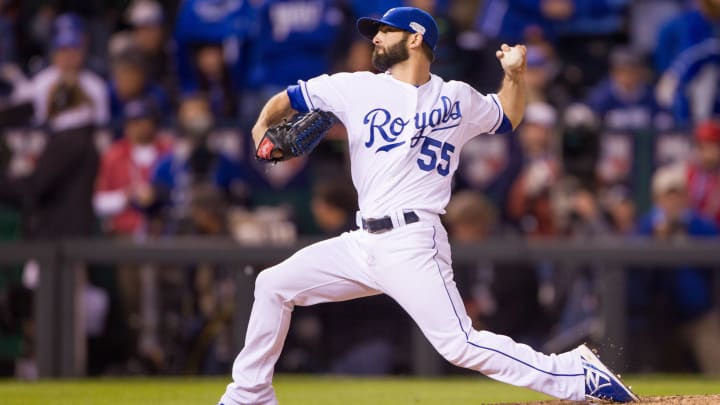 Royals re-sign reliever Tim Collins to one-year contract
