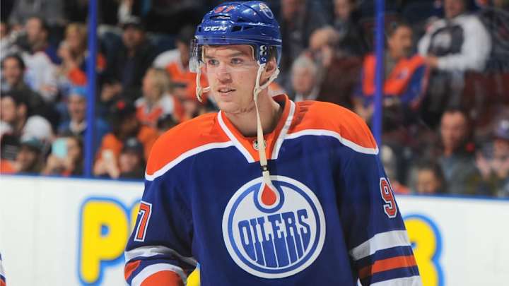Connor McDavid may return from broken clavicle ahead of schedule