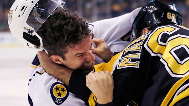 Nashville scores late to beat Bruins 3-2