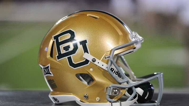 Four-star WR Tren’Davian Dickson recommits to Baylor