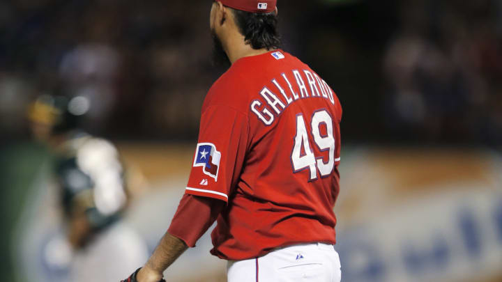 Canha, Valencia homer to lead A's past Rangers 5-3